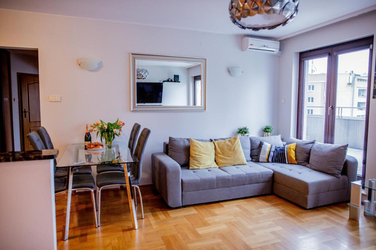 Apartments Grzybowska By City Quality Varsovie Extérieur photo