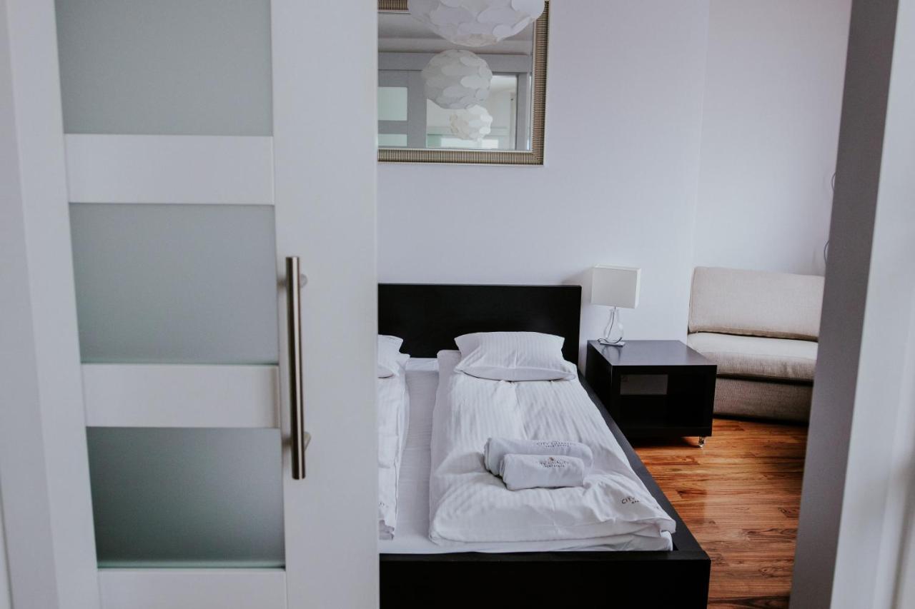 Apartments Grzybowska By City Quality Varsovie Extérieur photo