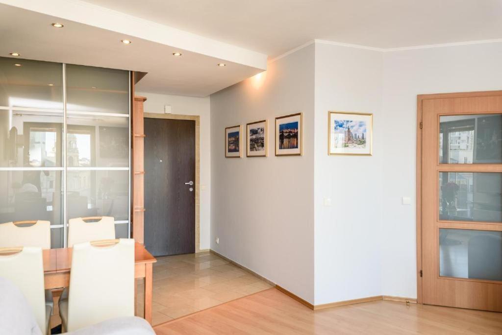 Apartments Grzybowska By City Quality Varsovie Extérieur photo